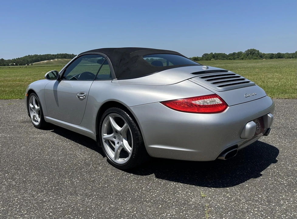 2010 Porsche 997 Carrera - Image 7 of 31