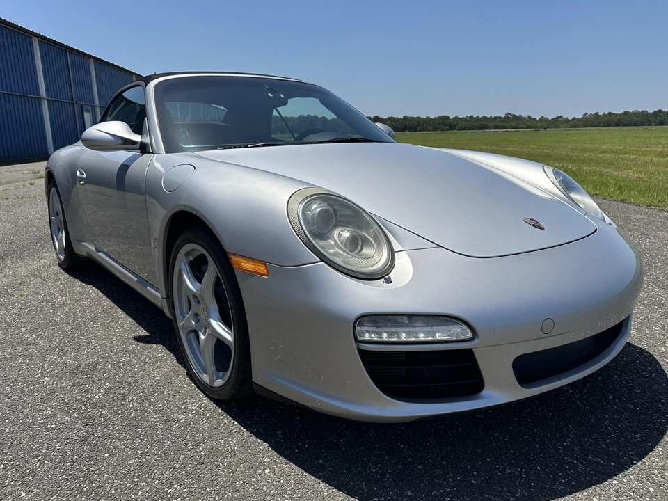 2010 Porsche 997 Carrera - Image 19 of 31