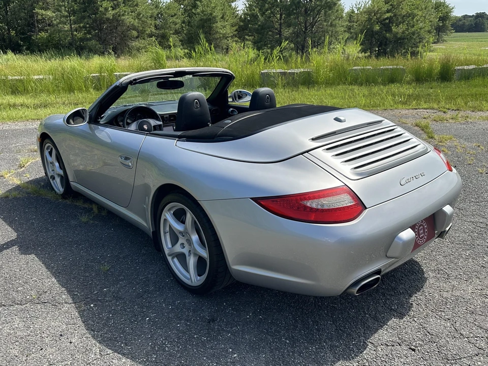 2010 Porsche 997 Carrera - Image 27 of 31