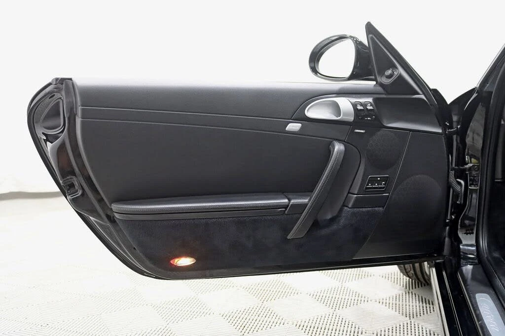 2010 Porsche 997 Carrera - Image 27 of 31
