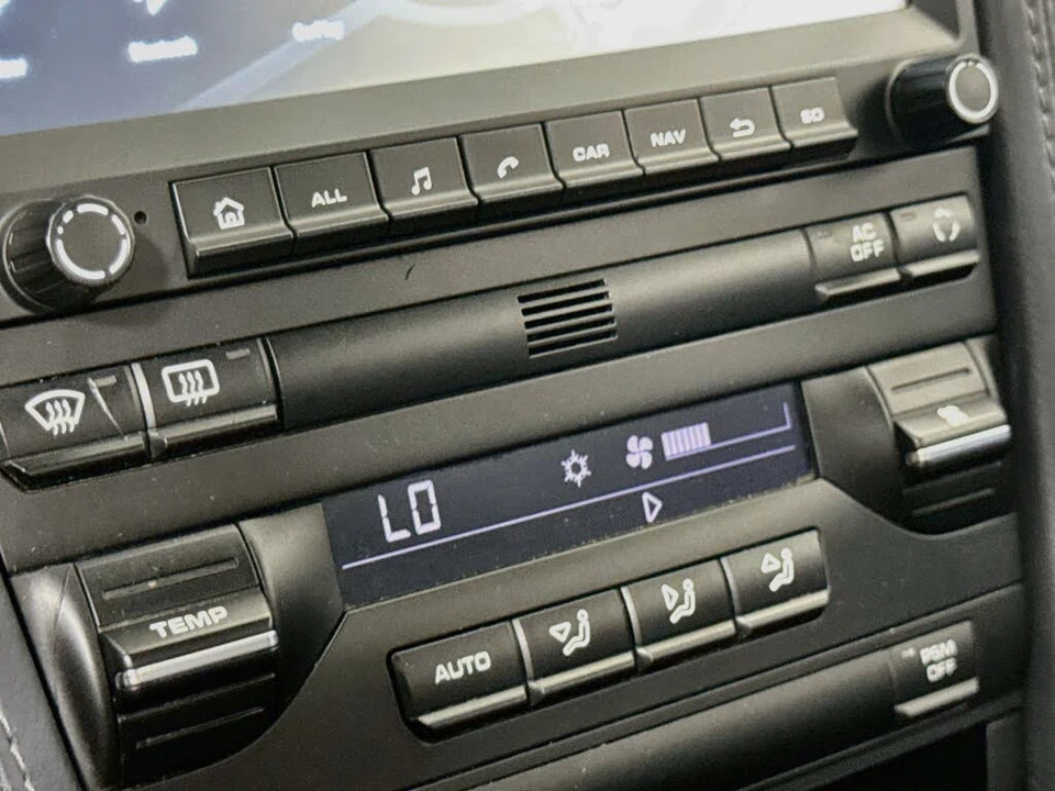 2010 Porsche 997 Carrera - Image 18 of 26
