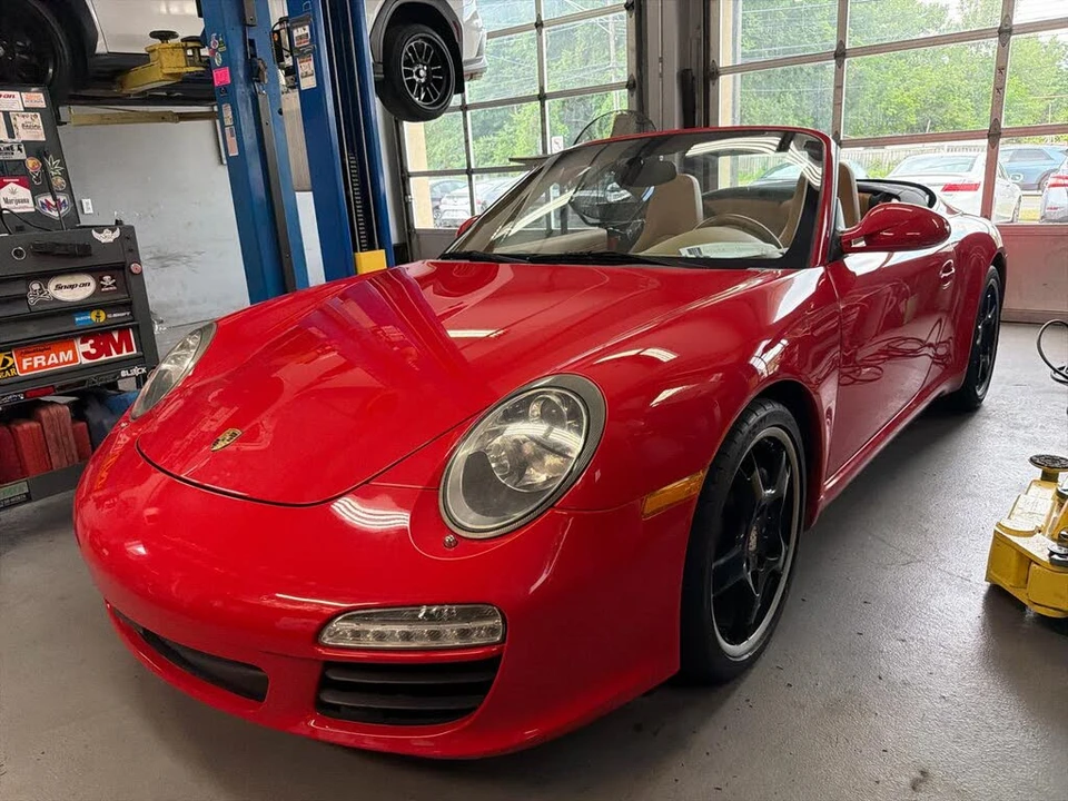 2010 Porsche 997 Carrera - Image 25 of 30