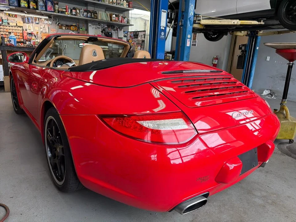 2010 Porsche 997 Carrera - Image 29 of 30