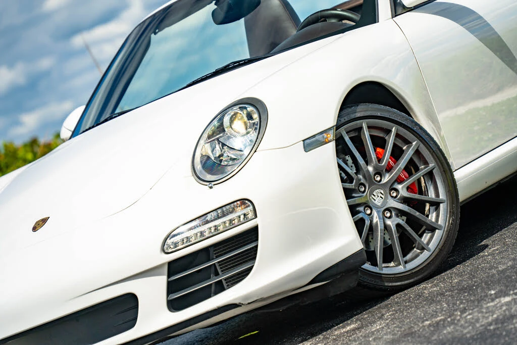 2010 Porsche 997 Carrera - Image 28 of 31