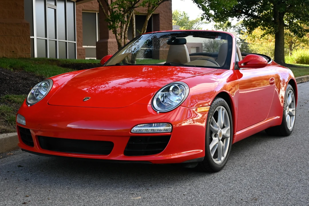 2010 Porsche 997 Carrera - Image 9 of 31