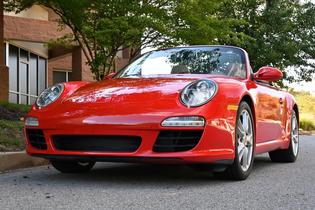 2010 Porsche 997 Carrera - Image 8 of 31