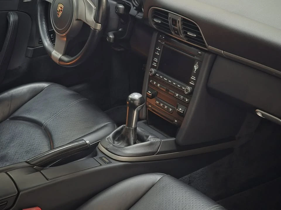 2010 Porsche 997 Carrera - Image 10 of 15
