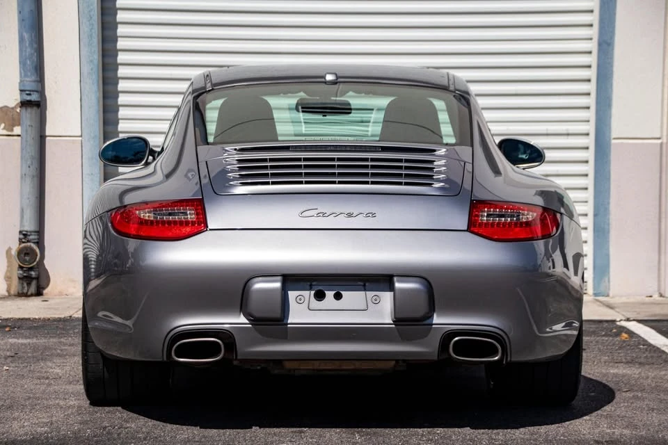 2010 Porsche 997 Carrera - Image 7 of 15