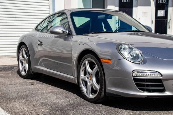 2010 Porsche 997 Carrera - Image 5 of 15