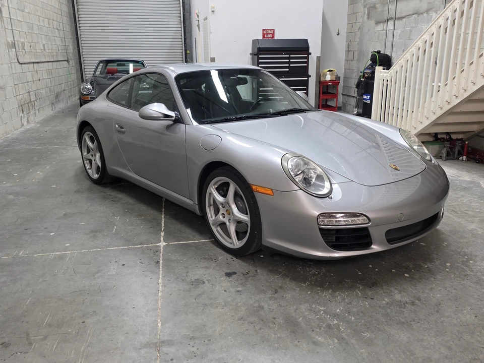 2010 Porsche 997 Carrera - Image 11 of 31