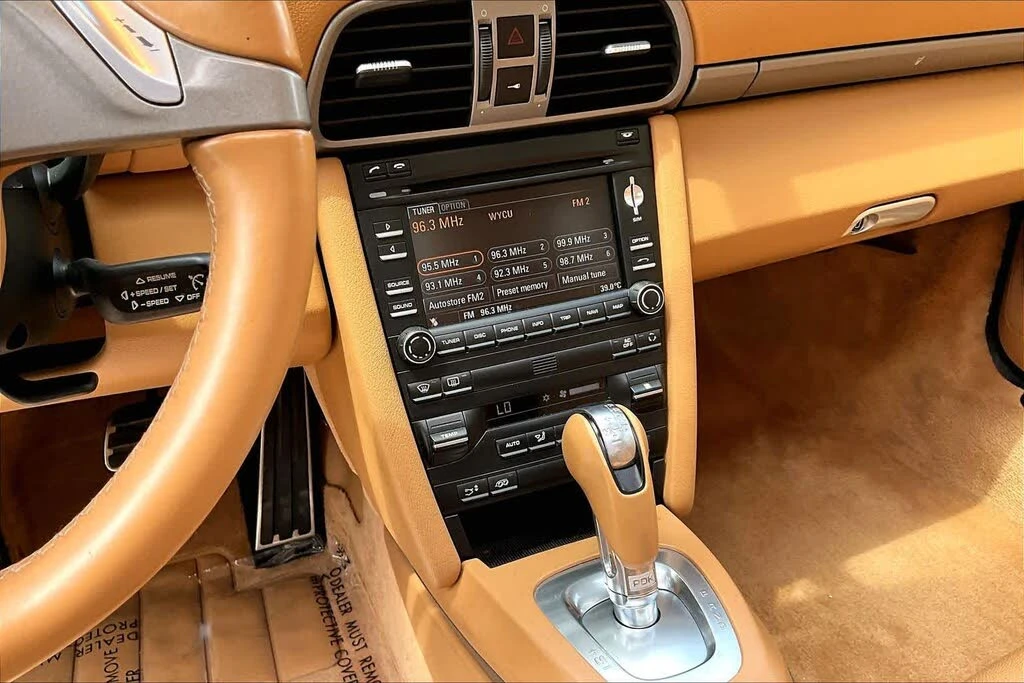 2010 Porsche 997 Carrera - Image 16 of 26
