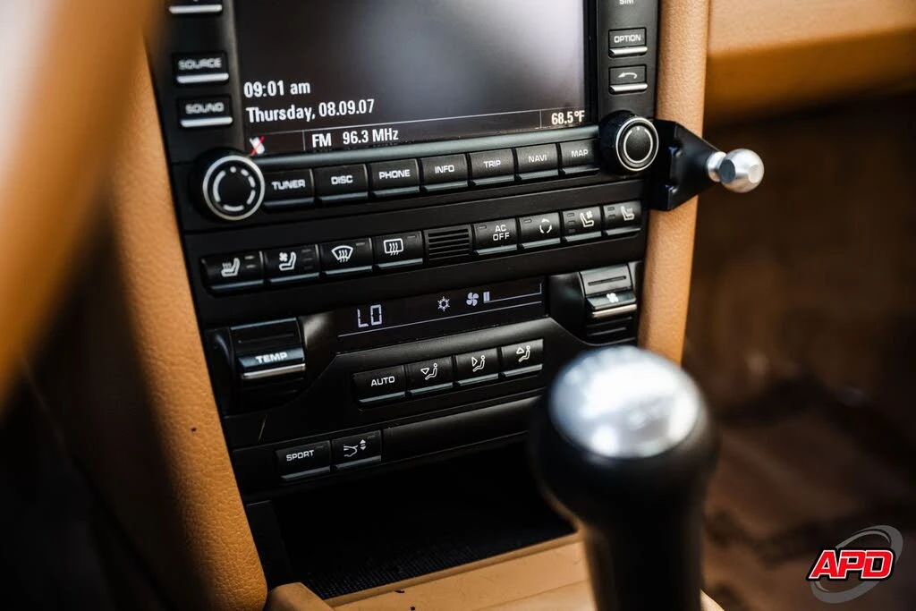 2010 Porsche 997 Carrera - Image 15 of 31