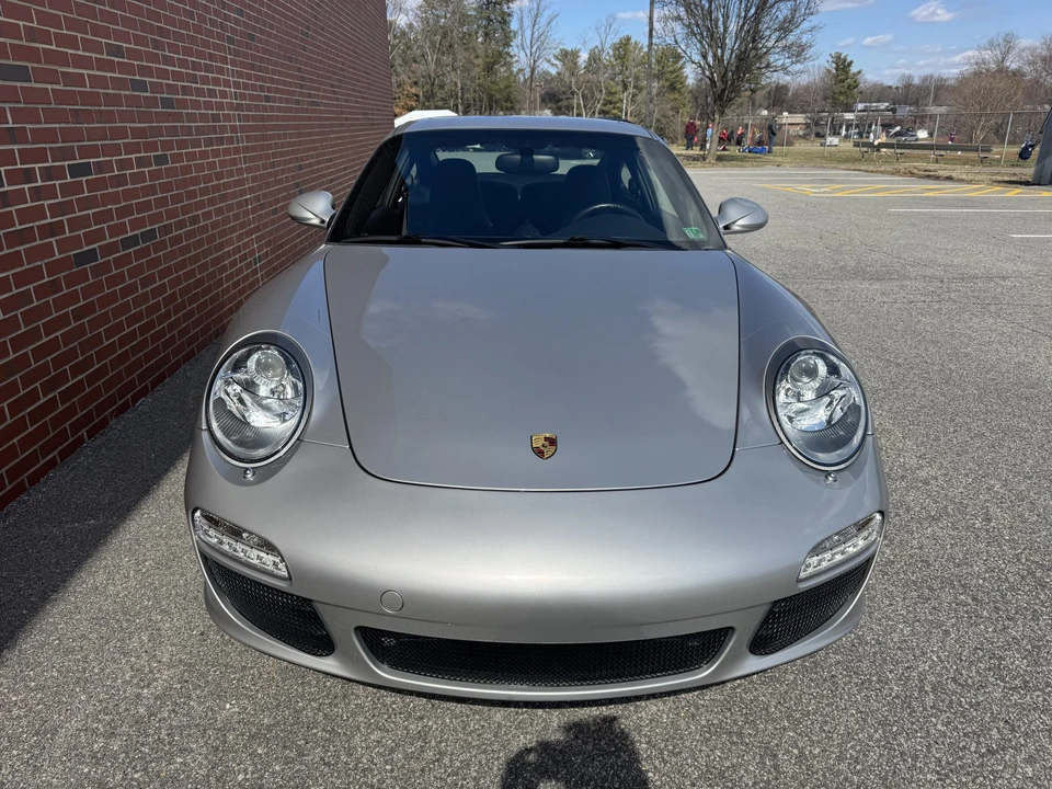 2010 Porsche 997 Carrera - Image 27 of 31