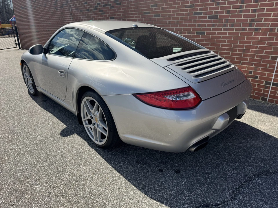 2010 Porsche 997 Carrera - Image 12 of 31
