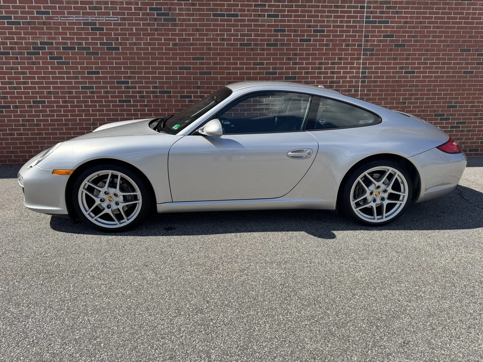 2010 Porsche 997 Carrera - Image 6 of 31