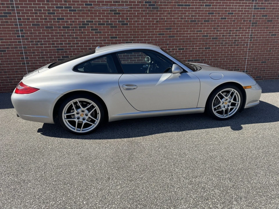 2010 Porsche 997 Carrera - Image 20 of 31