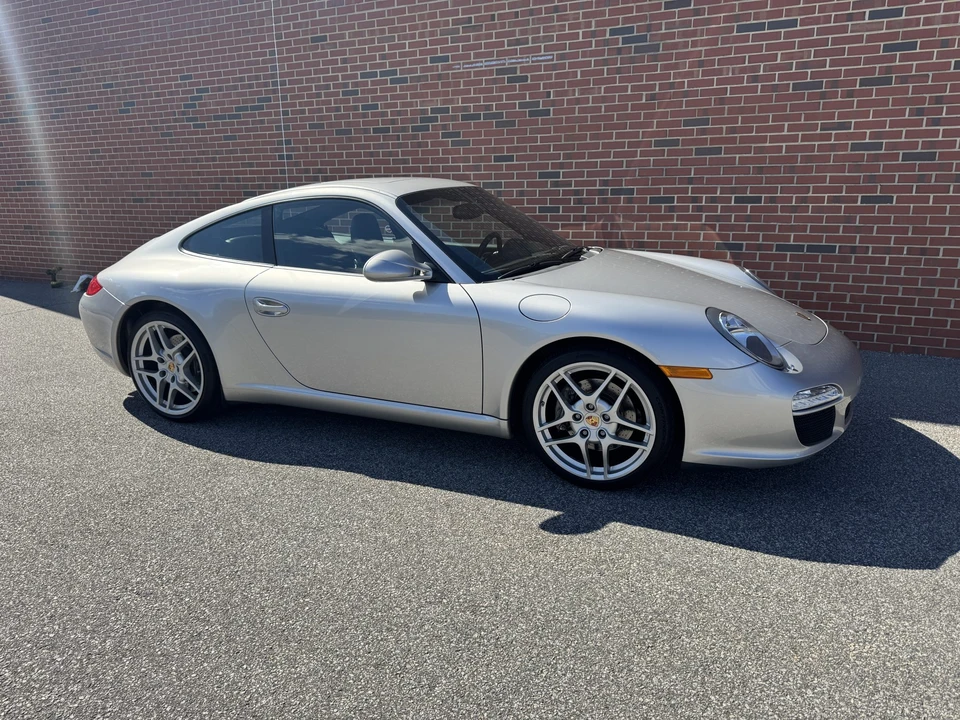 2010 Porsche 997 Carrera - Image 23 of 31