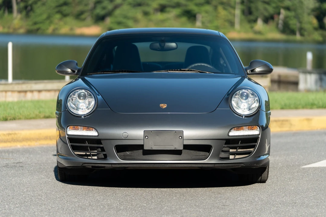 2010 Porsche 997 Carrera - Image 13 of 31