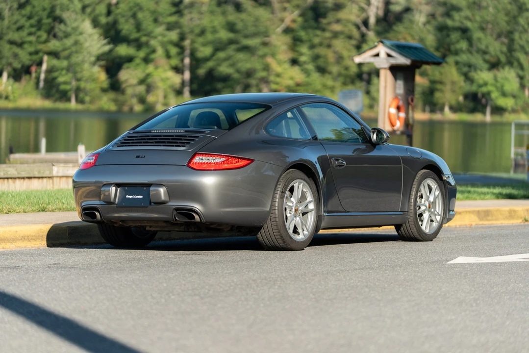2010 Porsche 997 Carrera - Image 22 of 31