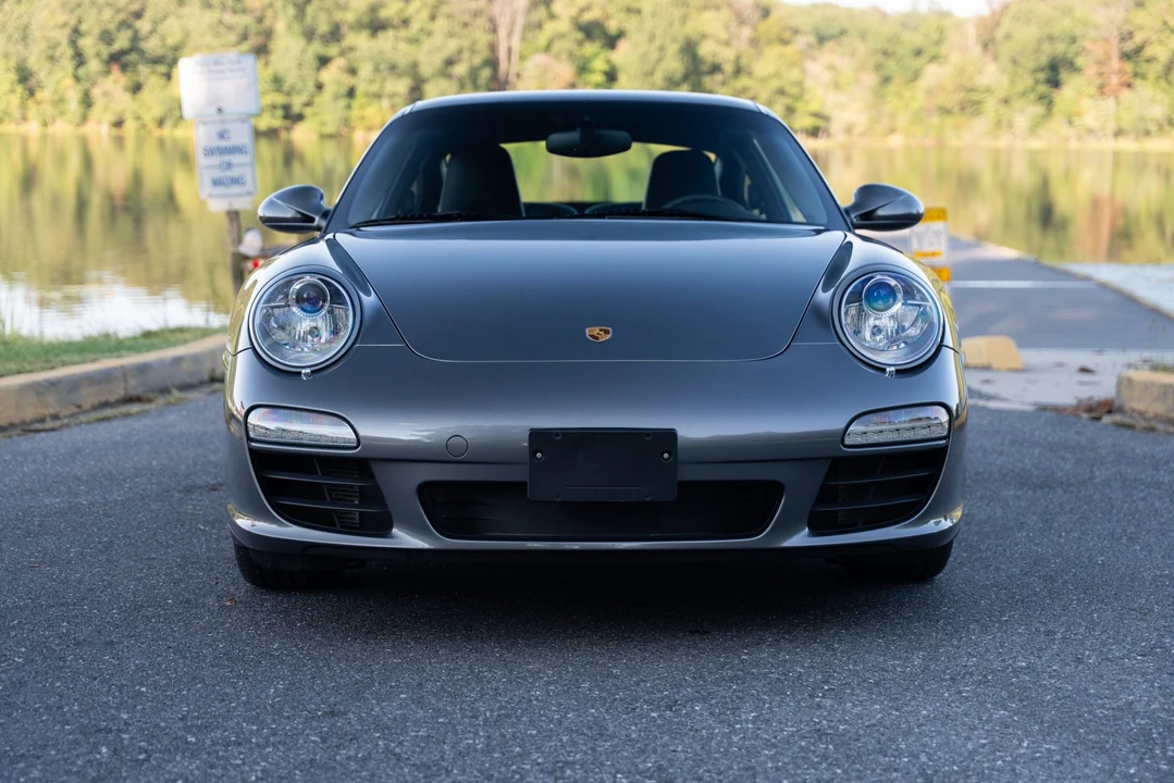 2010 Porsche 997 Carrera - Image 9 of 31