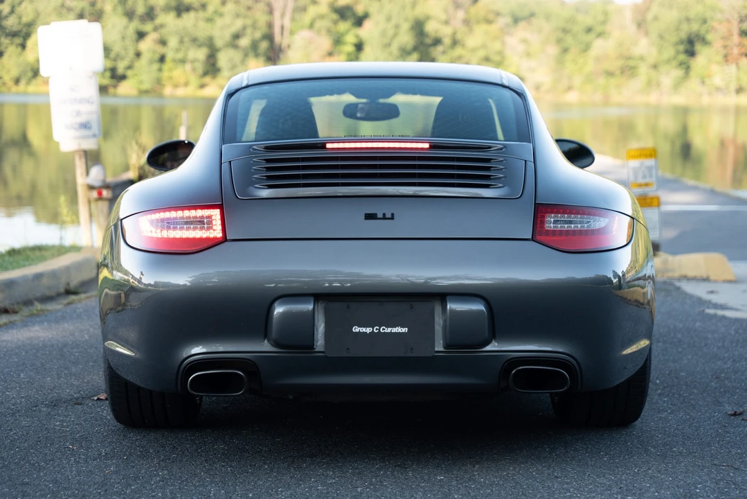 2010 Porsche 997 Carrera - Image 26 of 31