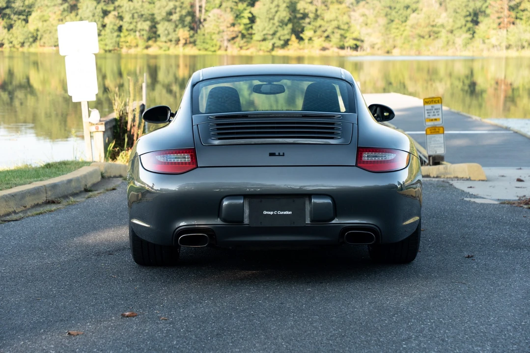 2010 Porsche 997 Carrera - Image 29 of 31