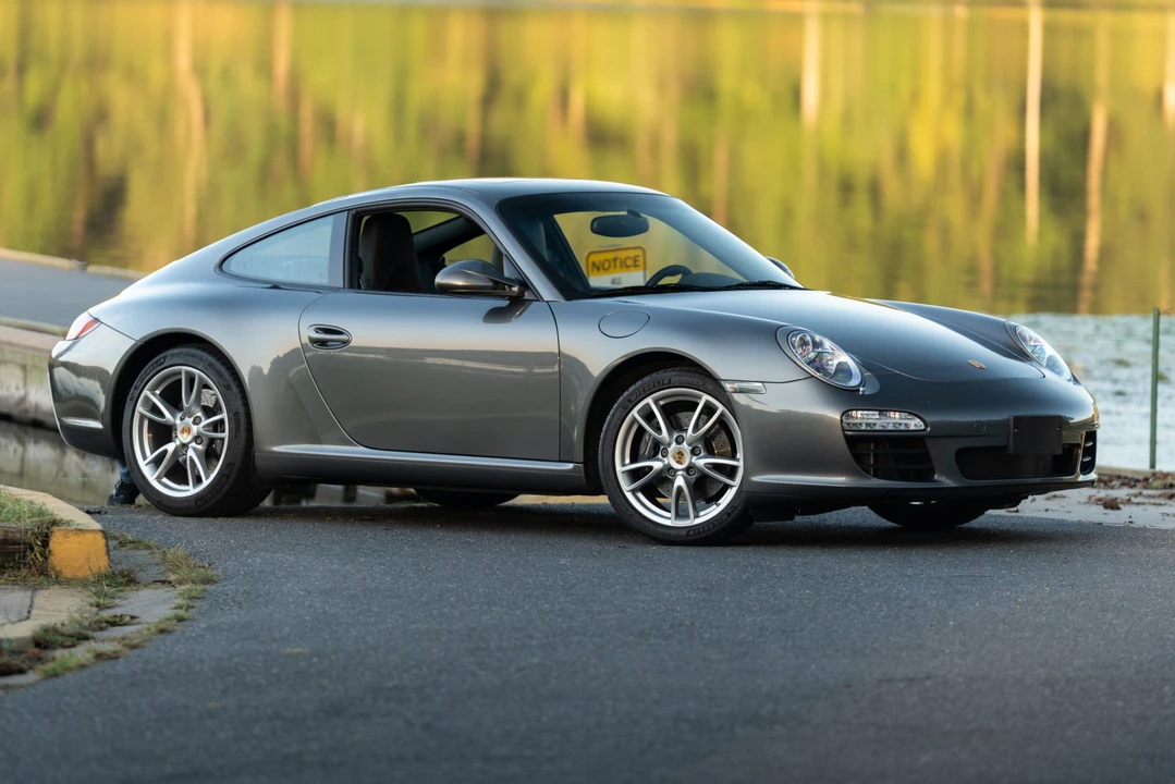 2010 Porsche 997 Carrera - Image 18 of 31