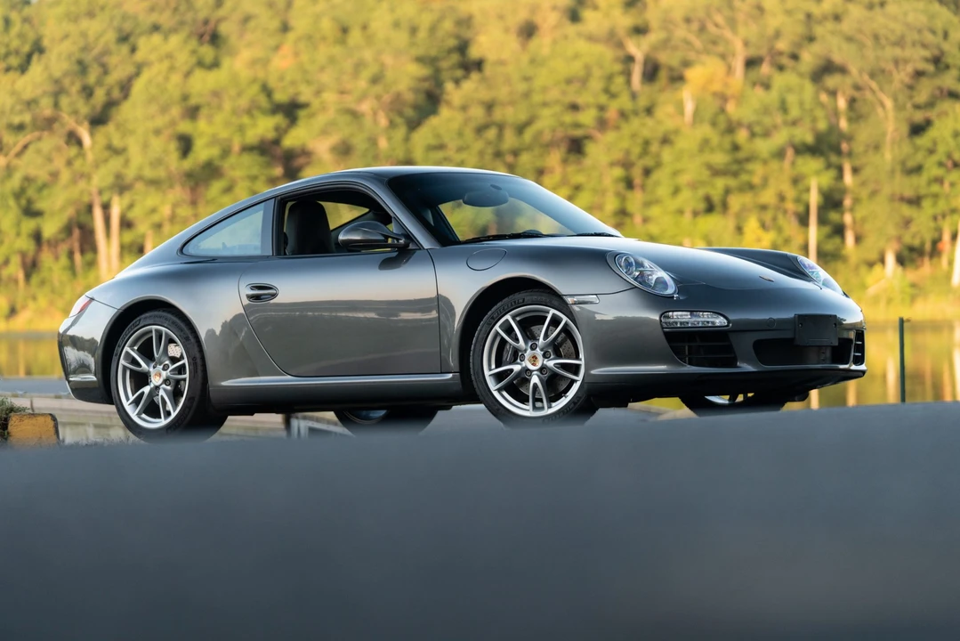 2010 Porsche 997 Carrera - Image 17 of 31