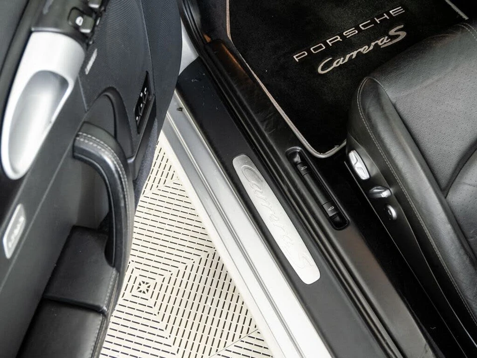 2010 Porsche 997 Carrera S - Image 8 of 31