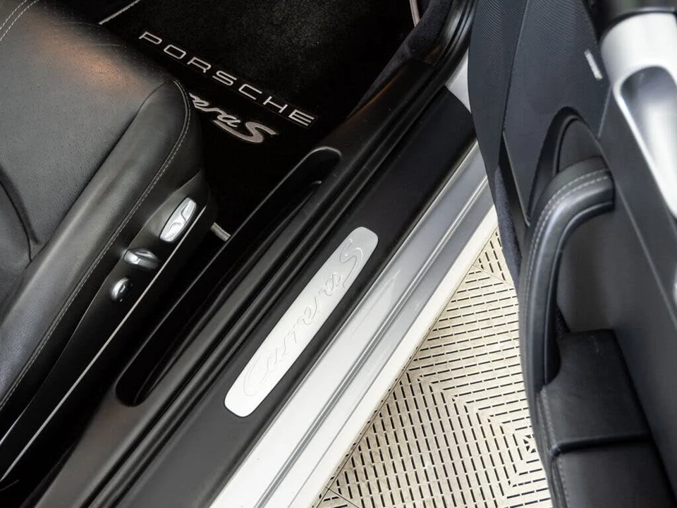 2010 Porsche 997 Carrera S - Image 19 of 31