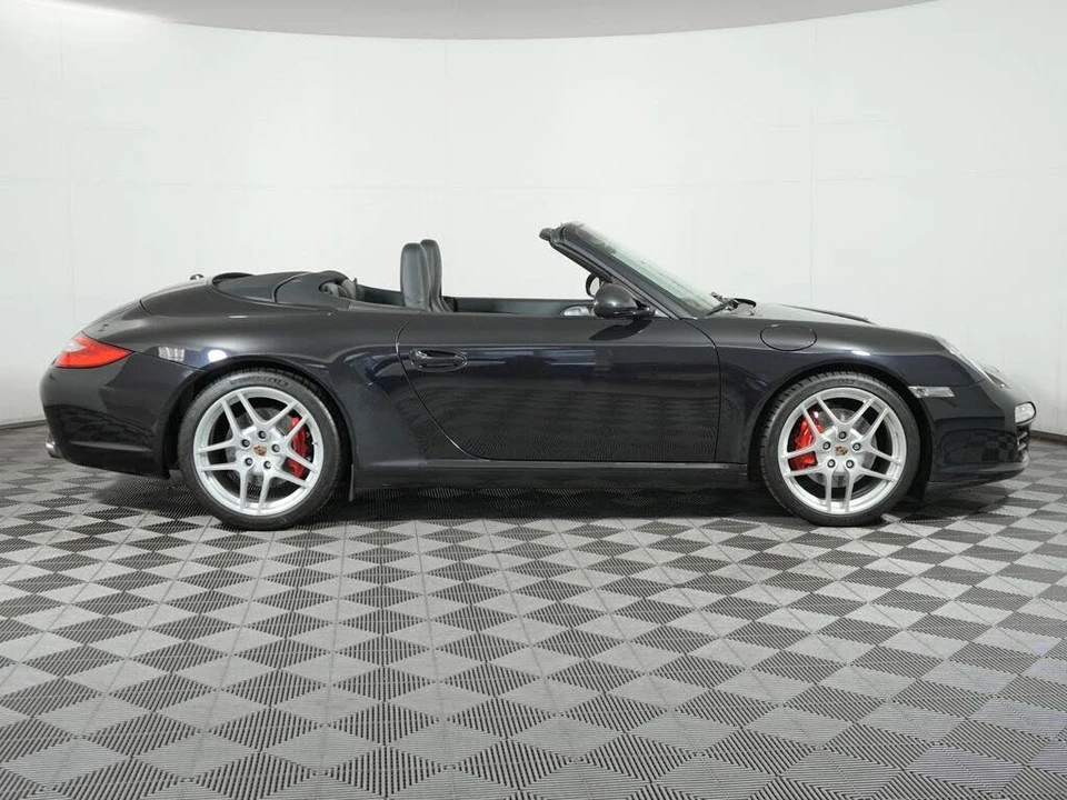 2010 Porsche 997 Carrera S - Image 8 of 31