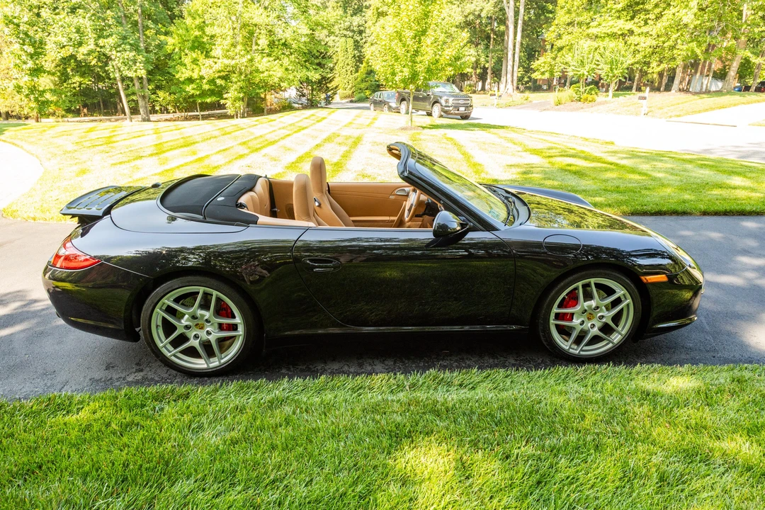 2010 Porsche 997 Carrera S - Image 9 of 31