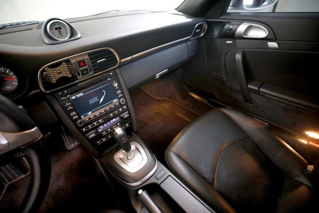 2010 Porsche 997 Carrera S - Image 8 of 31