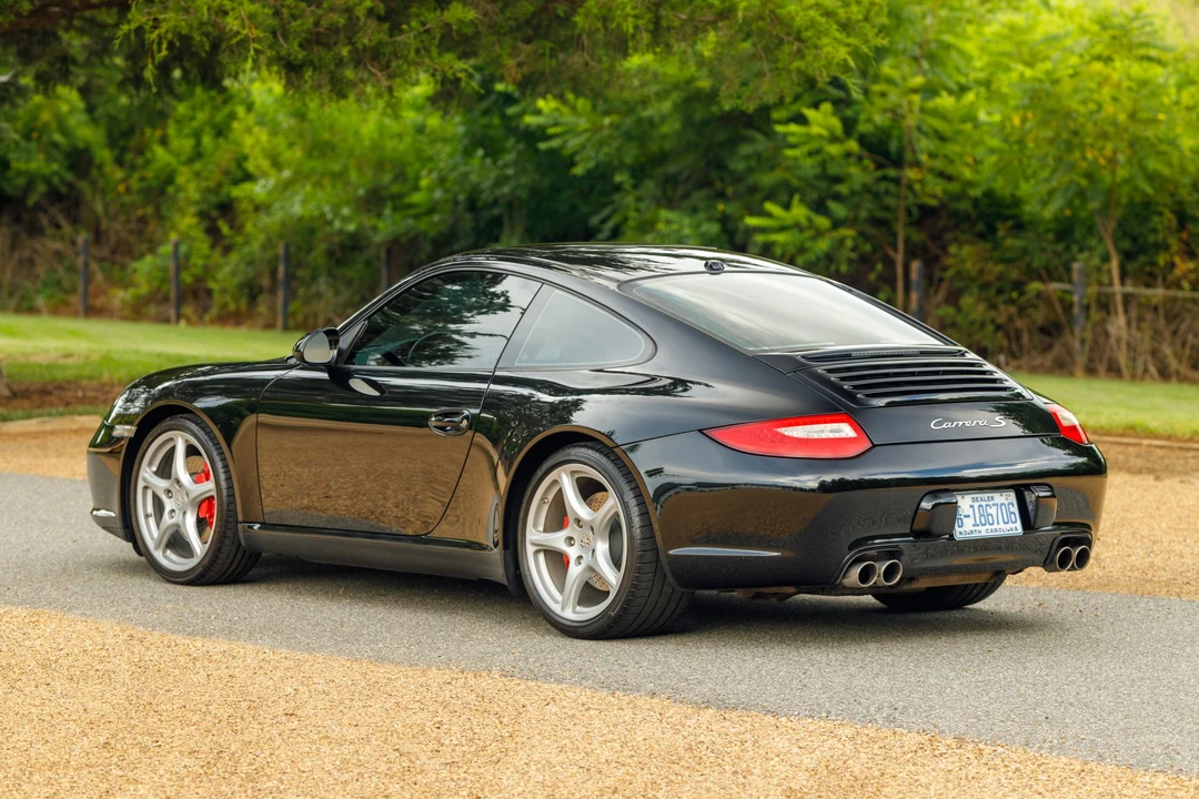 2010 Porsche 997 Carrera S - Image 25 of 31