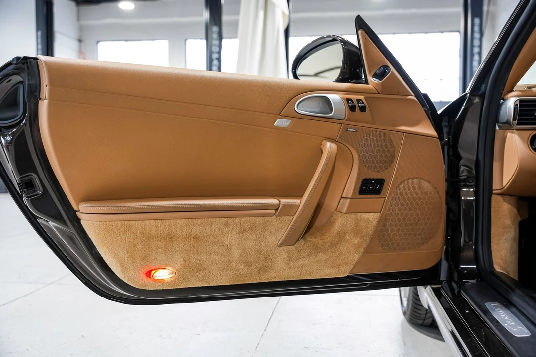 2010 Porsche 997 Carrera S - Image 24 of 31