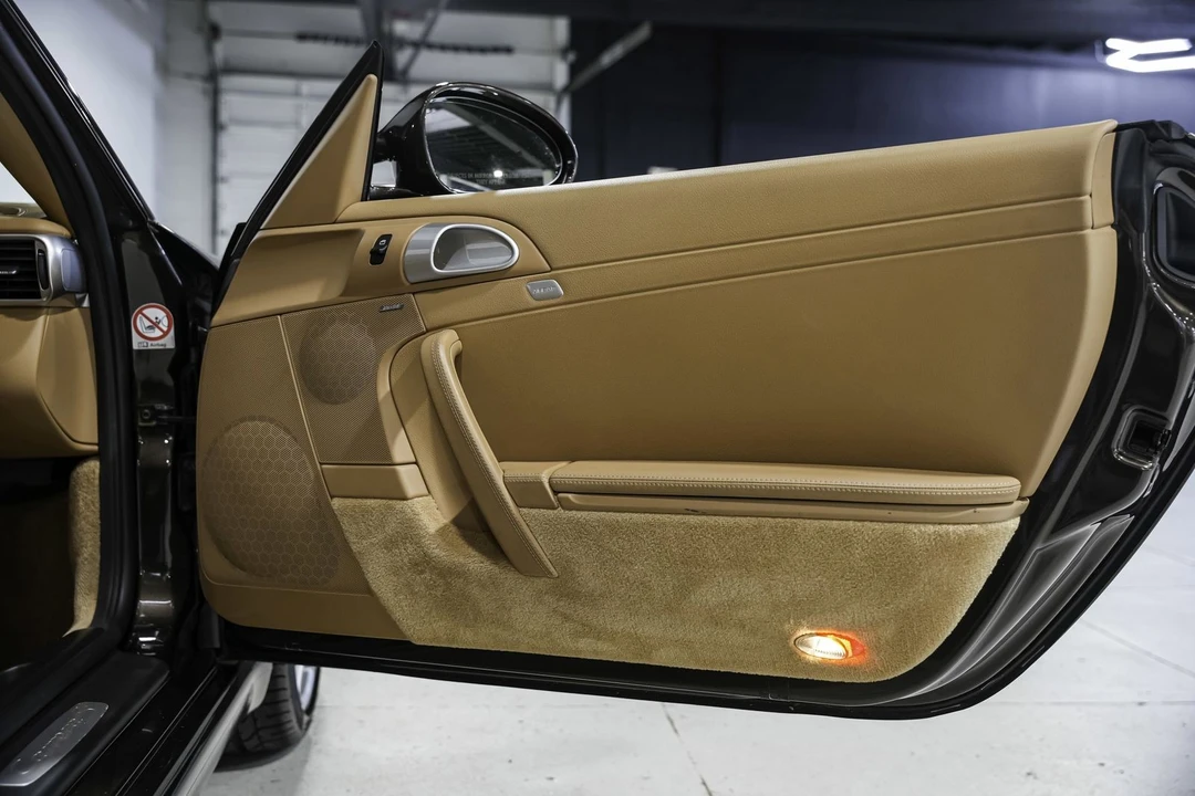 2010 Porsche 997 Carrera S - Image 25 of 31