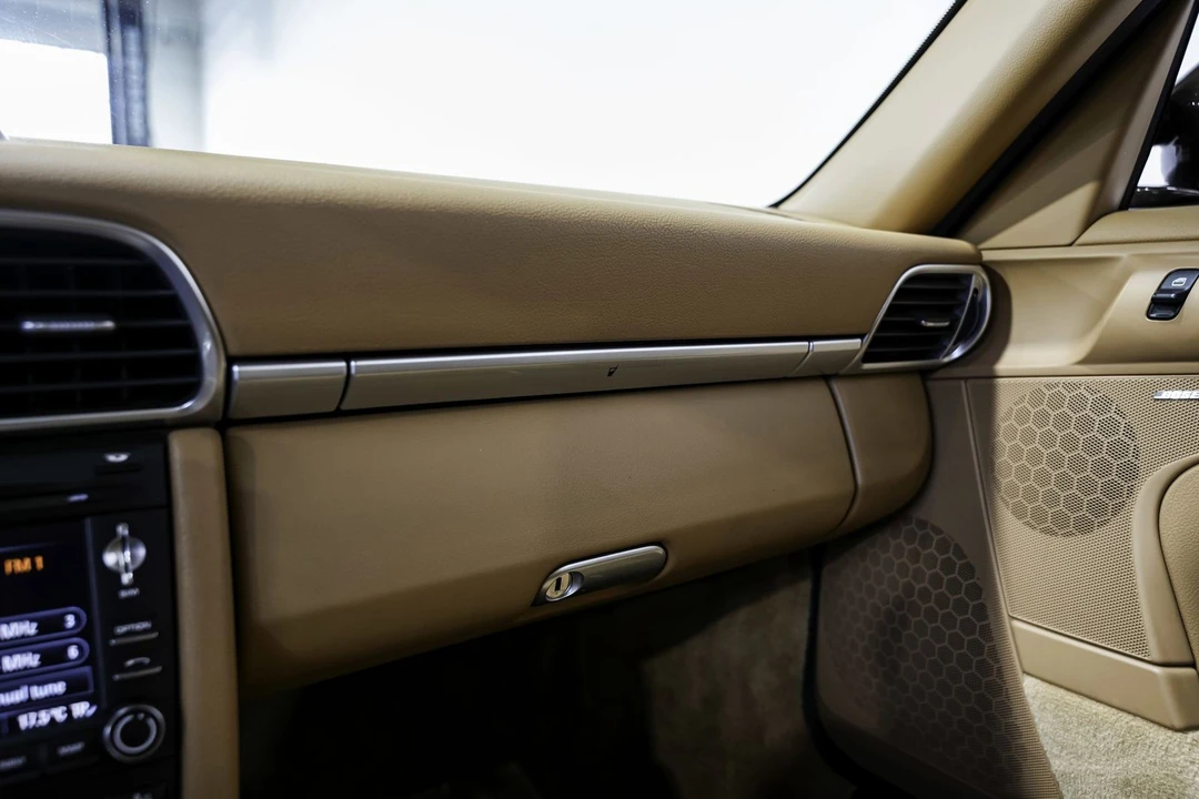 2010 Porsche 997 Carrera S - Image 14 of 31