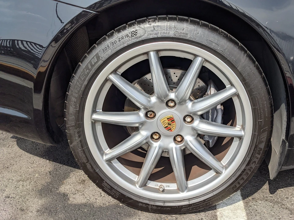2010 Porsche 997 Carrera - Image 13 of 18