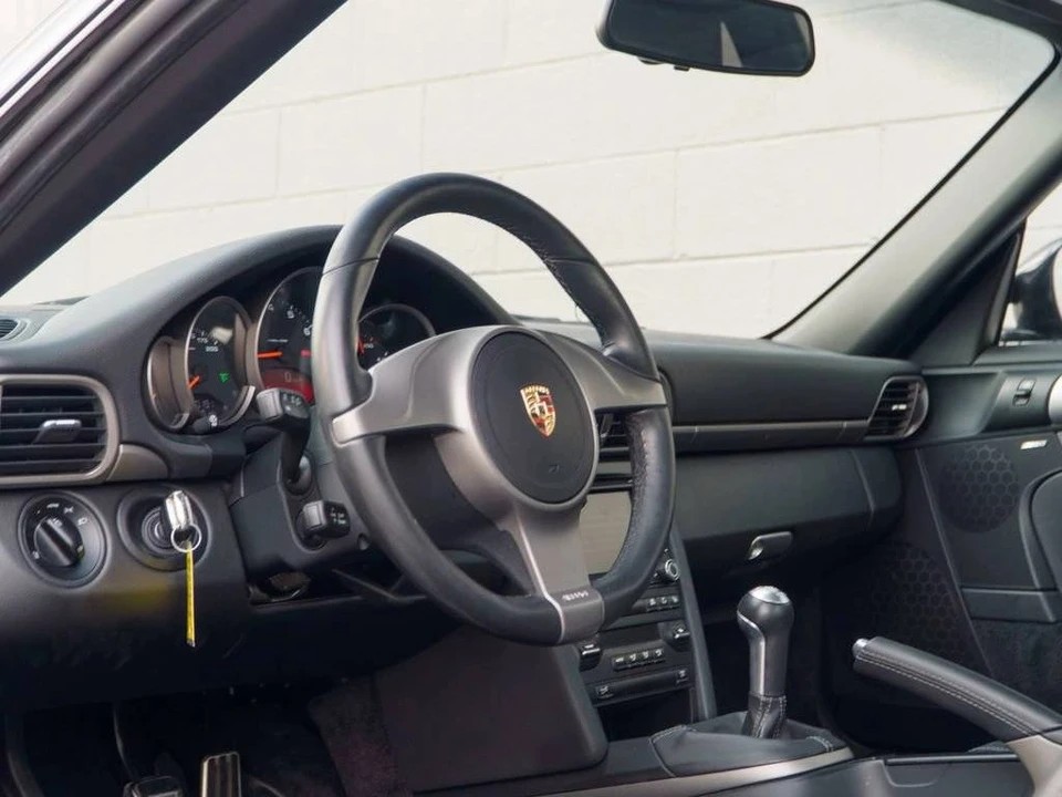 2010 Porsche 997 Carrera - Image 4 of 5