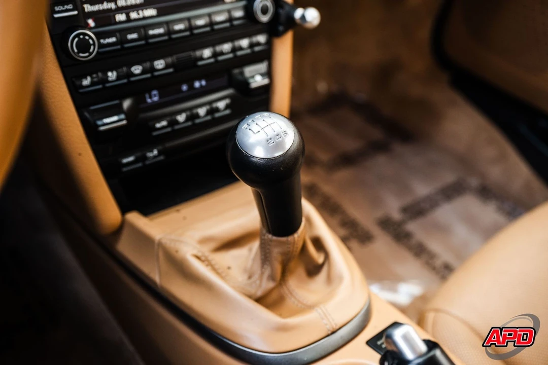2010 Porsche 997 Carrera - Image 9 of 12