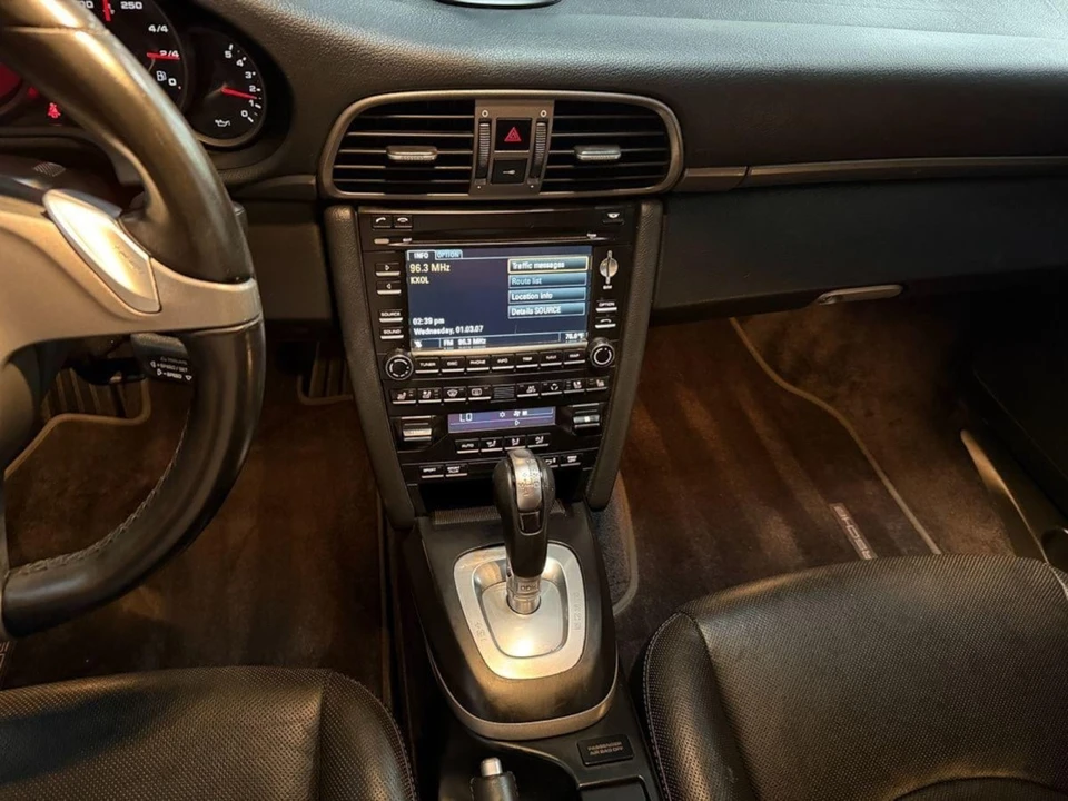 2010 Porsche 997 Carrera - Image 16 of 21
