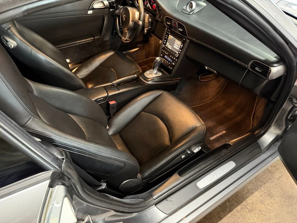 2010 Porsche 997 Carrera - Image 18 of 21