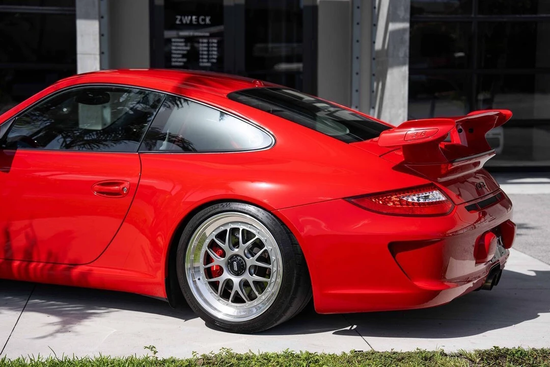 2010 Porsche 997 GT3 - Image 14 of 31