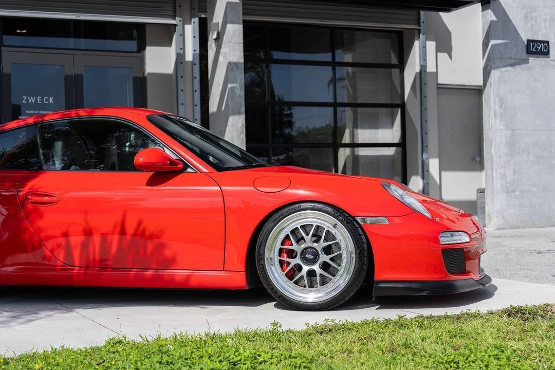 2010 Porsche 997 GT3 - Image 10 of 31