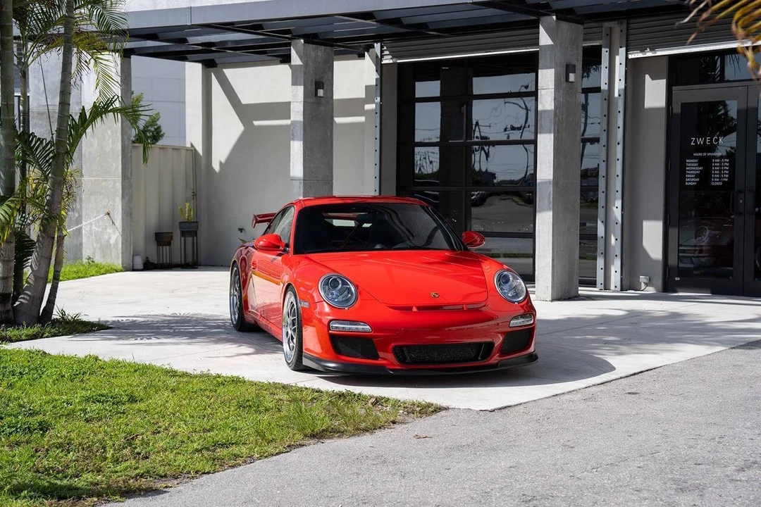 2010 Porsche 997 GT3 - Image 8 of 31