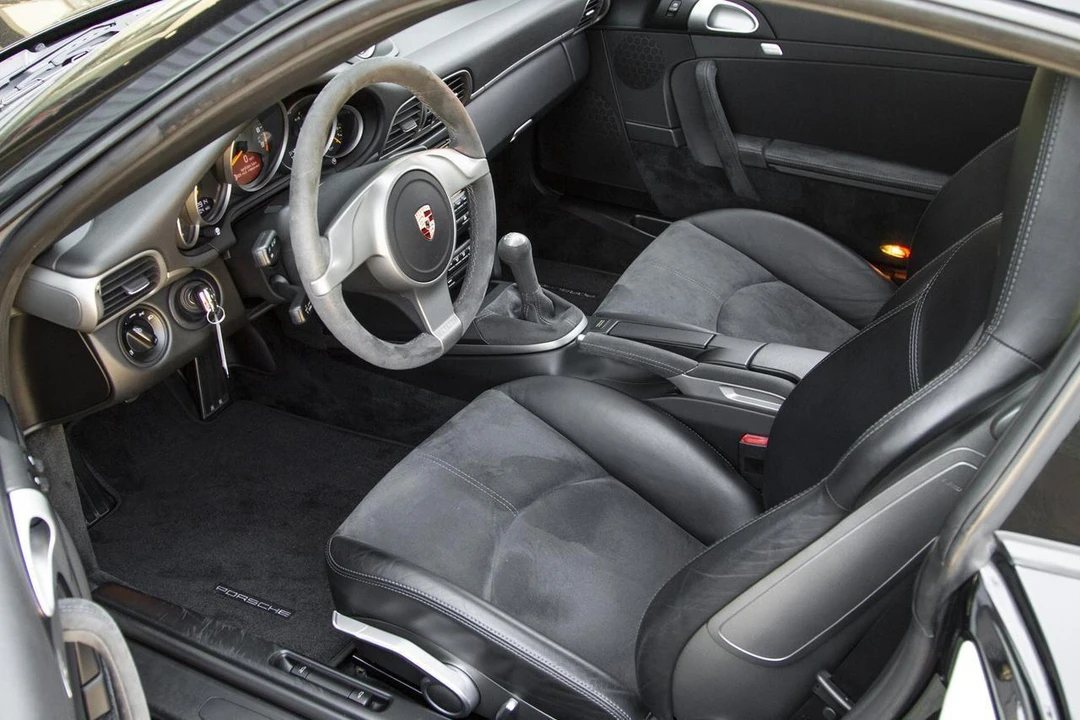2010 Porsche 997 GT3 - Image 7 of 7
