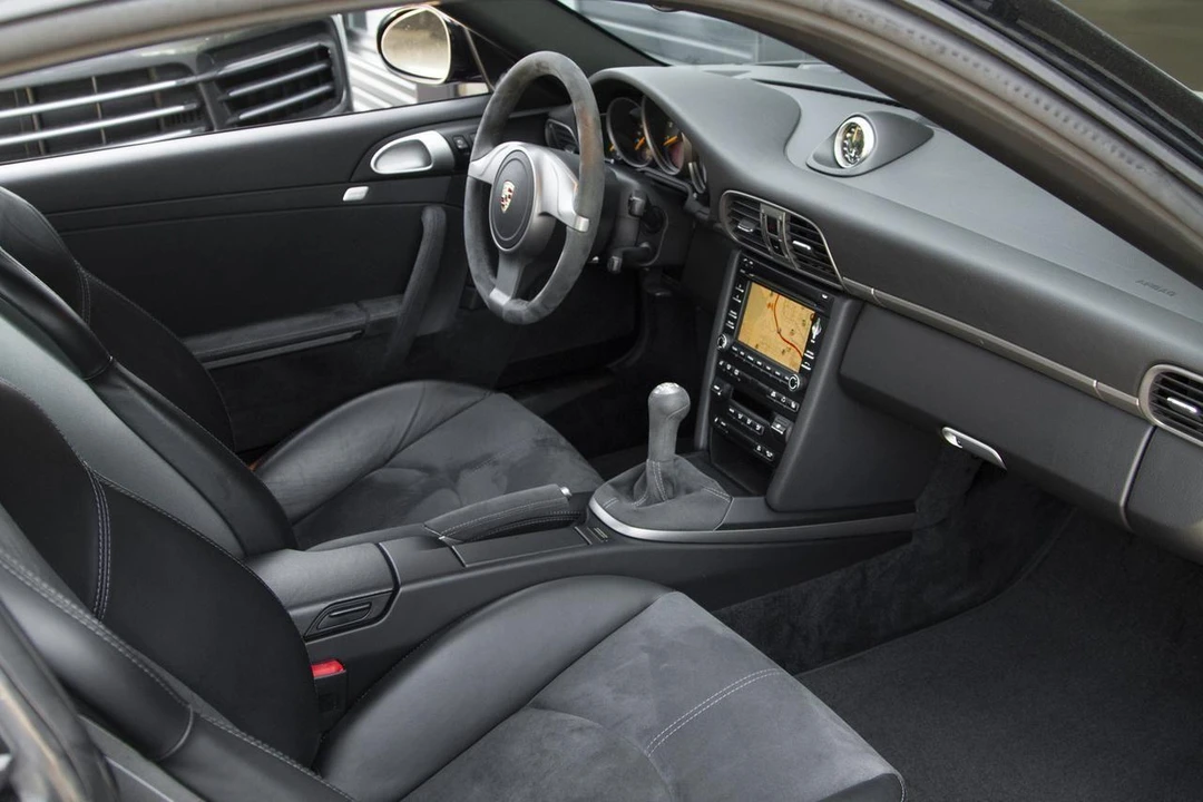 2010 Porsche 997 GT3 - Image 6 of 7