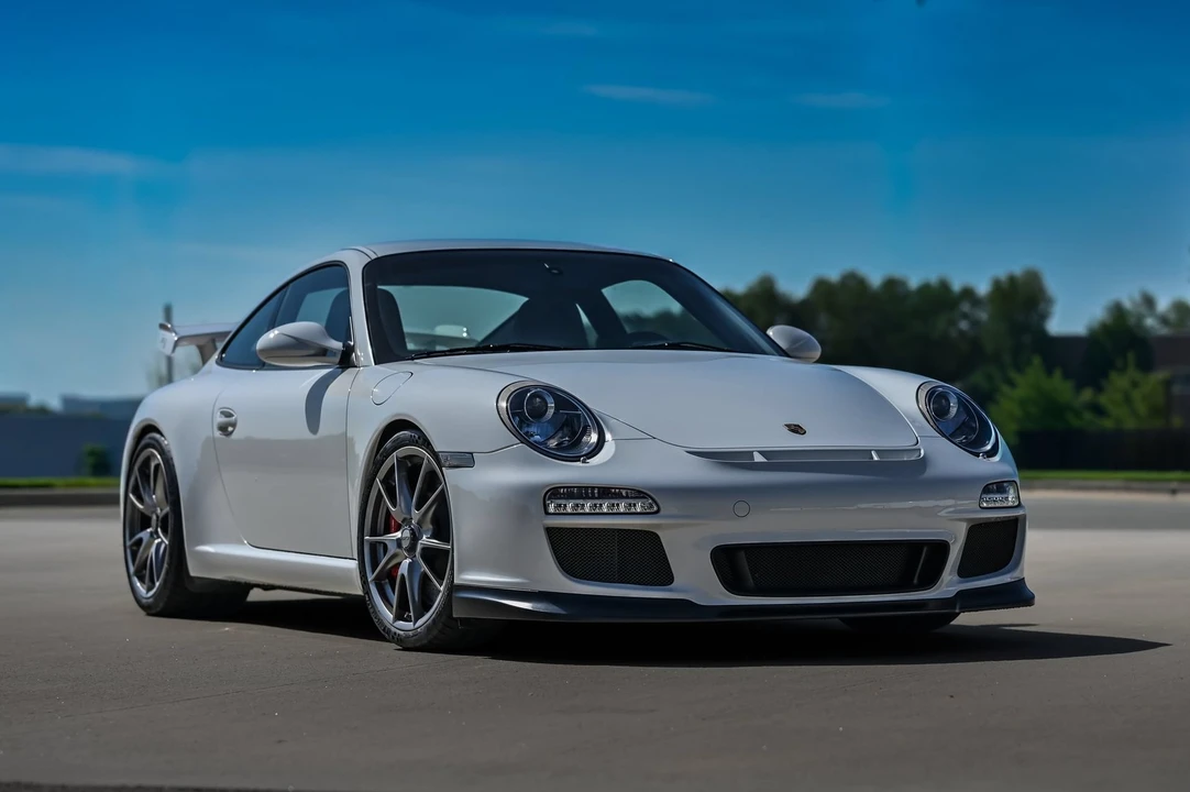 2010 Porsche 997 GT3 - Image 5 of 25