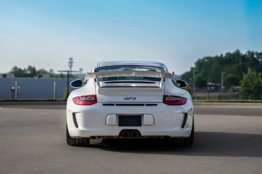 2010 Porsche 997 GT3 - Image 10 of 25