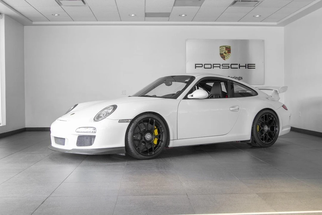 2010 Porsche 997 GT3 - Image 2 of 9